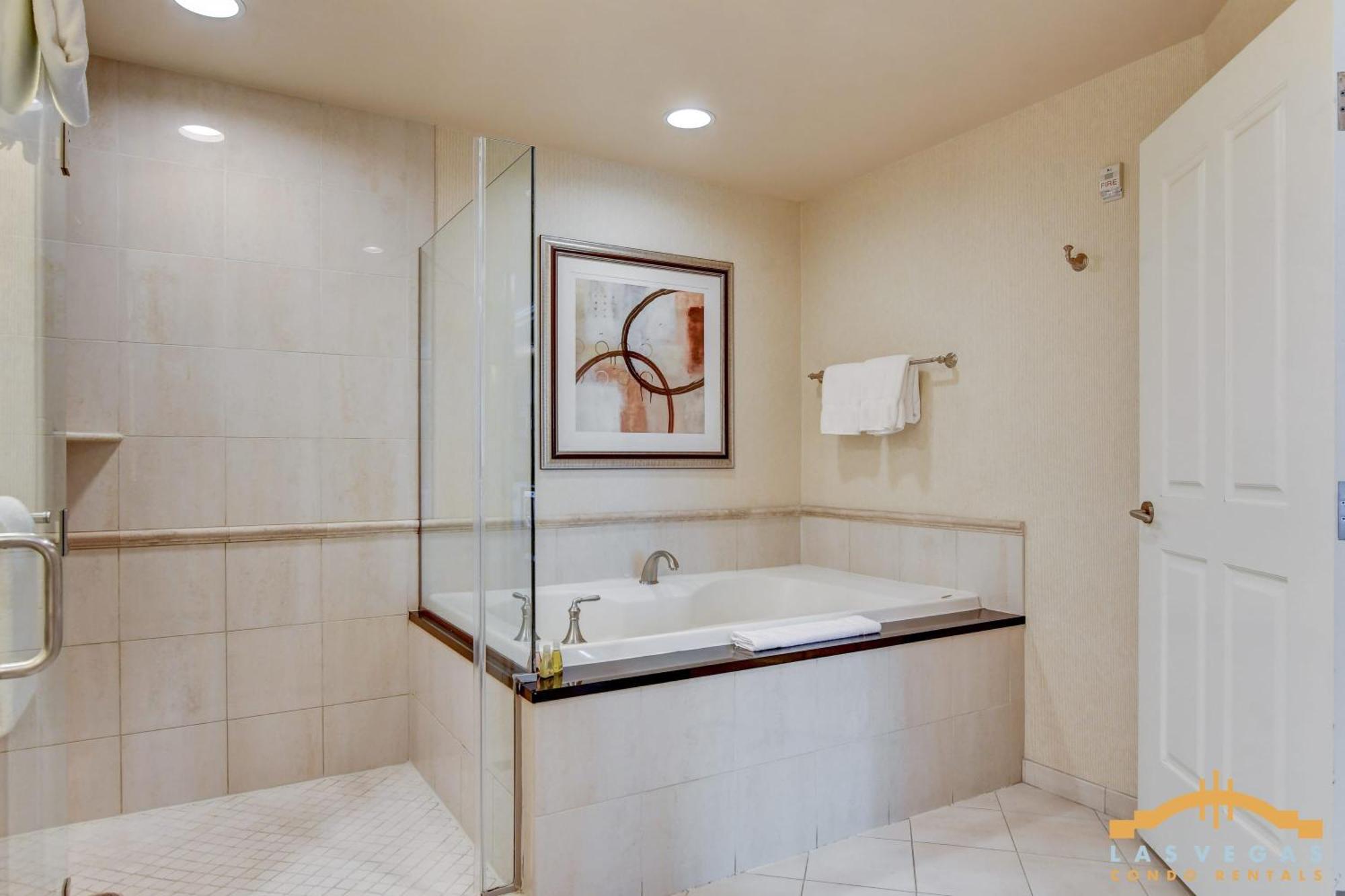 Mgm Signature-06-711 Strip View Jacuzzi Studio 라스베이거스 외부 사진